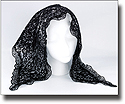 Mantilla-Triangle, Black