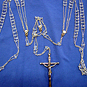 Rosary-Lasso, Crystal